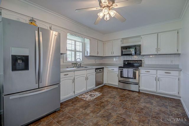 403 Redwood Drive, Trenton, OH 45067