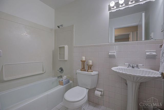 403 Redwood Drive, Trenton, OH 45067