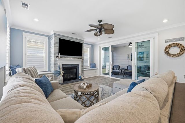 4051 McKinney Dr., Murrells Inlet, SC 29576