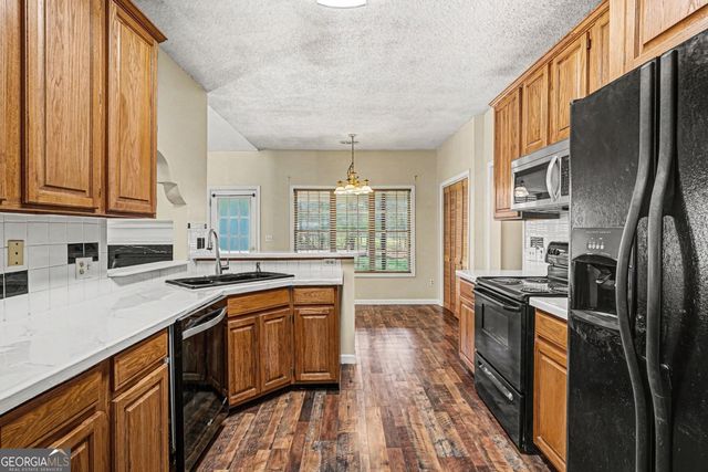 1310 Lester Mill Road, Locust Grove, GA 30248