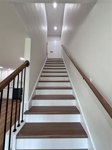 9913 Porto Rico Road B, Houston, TX 77041