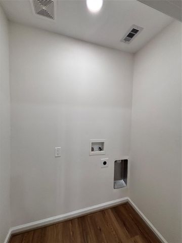 9913 Porto Rico Road B, Houston, TX 77041