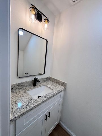 9913 Porto Rico Road B, Houston, TX 77041