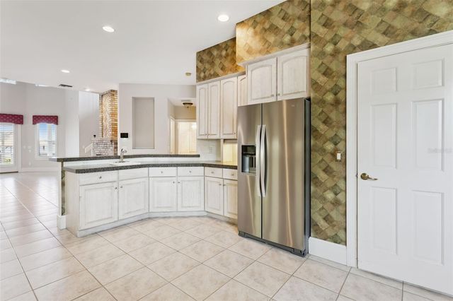 1901 EDGEWATER DRIVE, Mount Dora, FL 32757