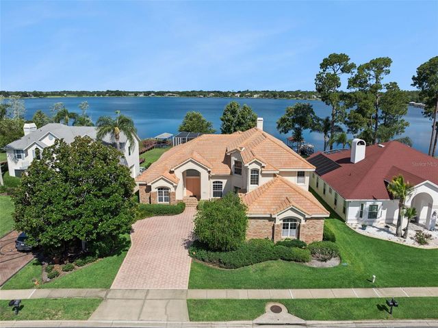 1901 EDGEWATER DRIVE, Mount Dora, FL 32757