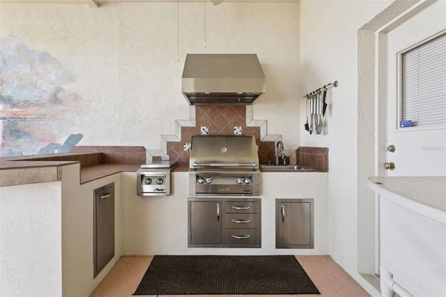 1901 EDGEWATER DRIVE, Mount Dora, FL 32757