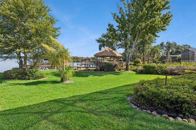 1901 EDGEWATER DRIVE, Mount Dora, FL 32757
