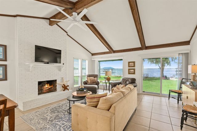 104 Kingsway, Tool, TX 75143