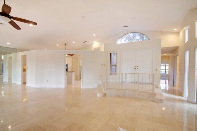 22595 Esplanada Circle W, Boca Raton, FL 33433