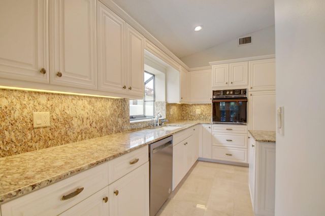 22595 Esplanada Circle W, Boca Raton, FL 33433