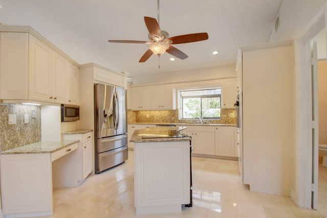 22595 Esplanada Circle W, Boca Raton, FL 33433