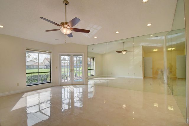22595 Esplanada Circle W, Boca Raton, FL 33433