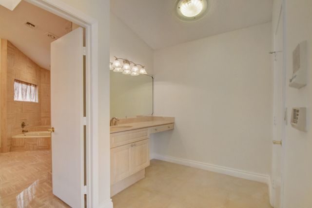 22595 Esplanada Circle W, Boca Raton, FL 33433