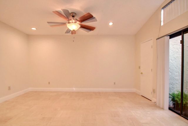 22595 Esplanada Circle W, Boca Raton, FL 33433
