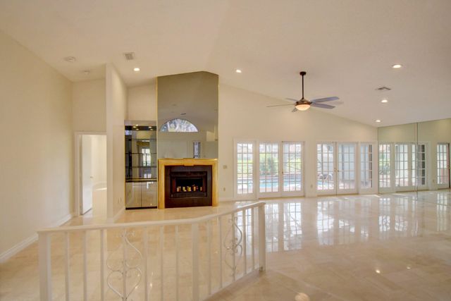22595 Esplanada Circle W, Boca Raton, FL 33433