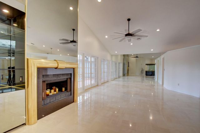 22595 Esplanada Circle W, Boca Raton, FL 33433