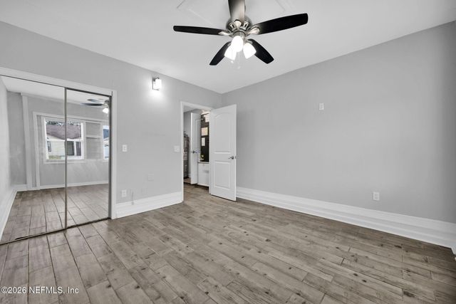 2494 SPRING VALE Road, Jacksonville, FL 32246