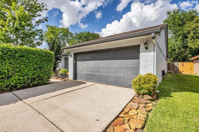 17314 Chapel Pine Street, Spring, TX 77379