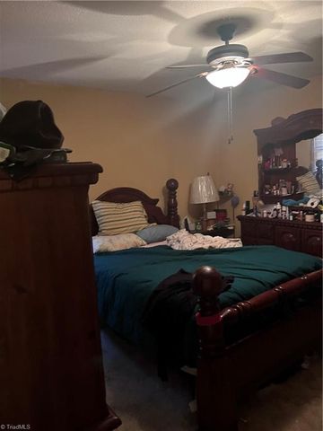 3881 Hartford Street, Winston-salem, NC 27106