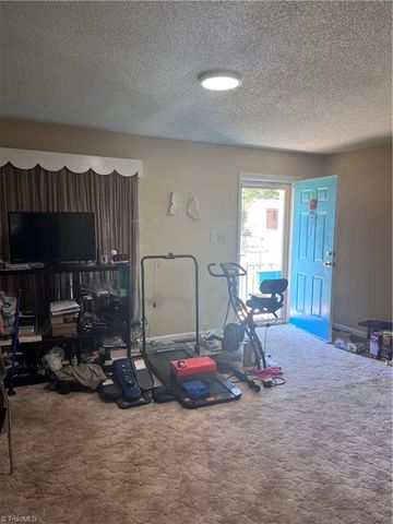 3881 Hartford Street, Winston-salem, NC 27106