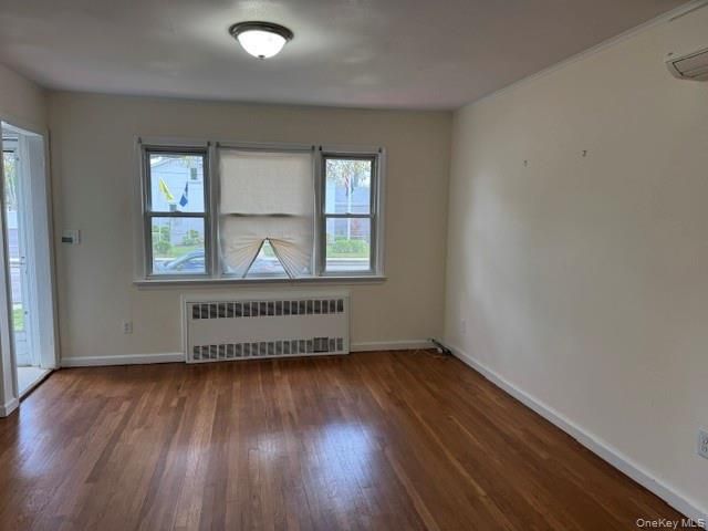 563 N Delaware, Lindenhurst, NY 11757