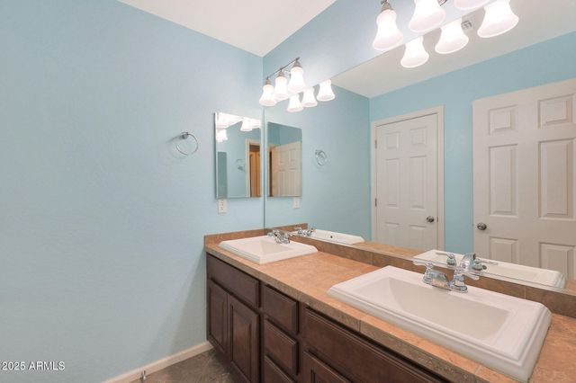 3501 E APRICOT Lane, Gilbert, AZ 85298