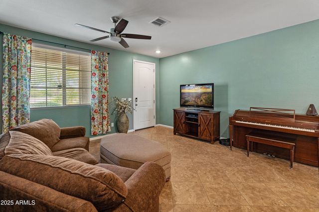 3501 E APRICOT Lane, Gilbert, AZ 85298