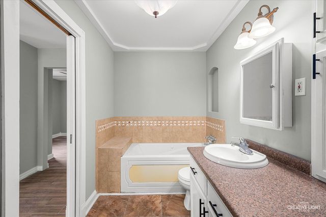 30 Hampton Road, Montgomery, IL 60538