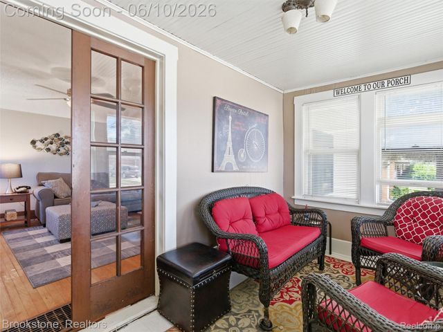 21813 Stephens Street, St. Clair Shores, MI 48080