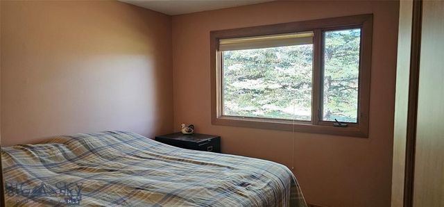 13 Sheffield Drive, Ennis, MT 59729