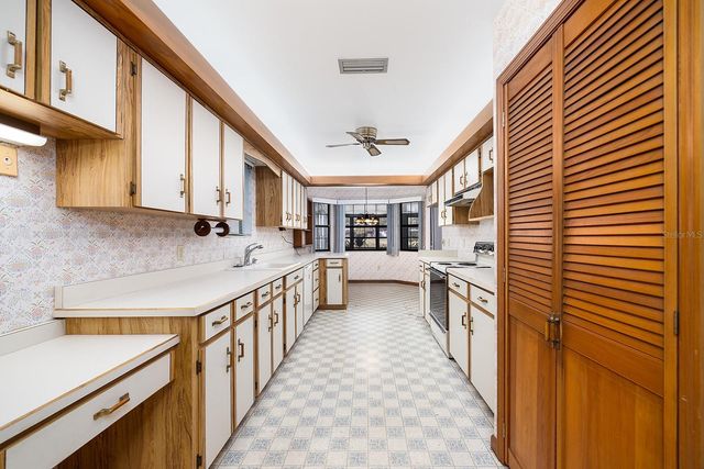 627 IPSWICH LANE, Port Orange, FL 32127