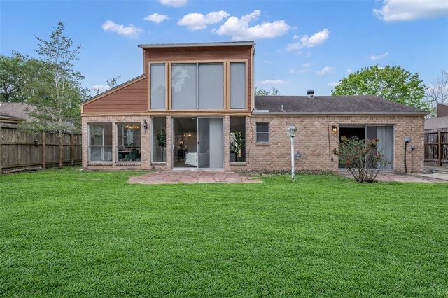 8206 Debbie Gay Drive, Houston, TX 77040