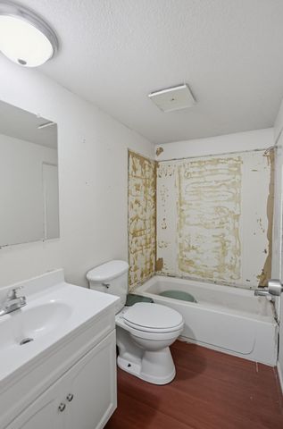 200 S HARRIS ST, Harrisburg, MO 65256