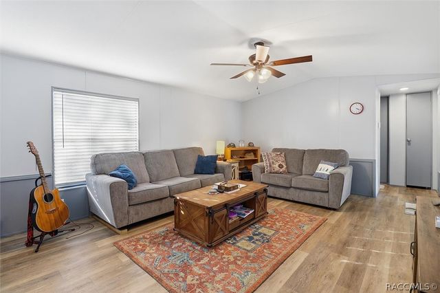 16573 SW 47th Place, Ocala, FL 34481