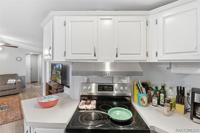 16573 SW 47th Place, Ocala, FL 34481