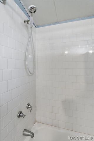 16573 SW 47th Place, Ocala, FL 34481