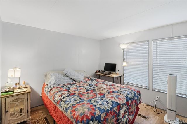 16573 SW 47th Place, Ocala, FL 34481