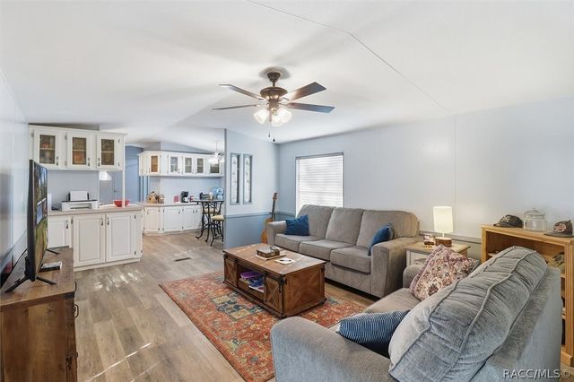 16573 SW 47th Place, Ocala, FL 34481