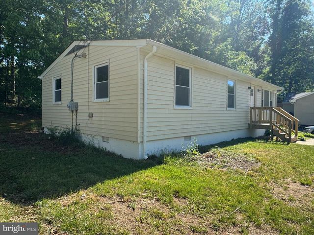 17088 ELM ST, Bowling Green, VA 22427