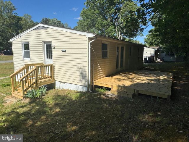 17088 ELM ST, Bowling Green, VA 22427