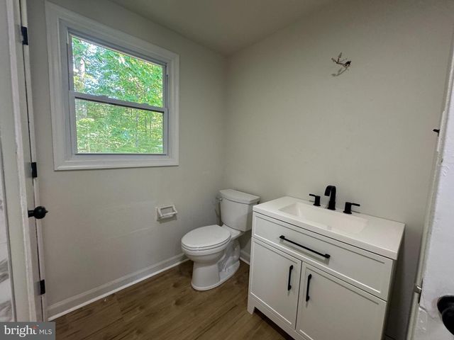 17088 ELM ST, Bowling Green, VA 22427