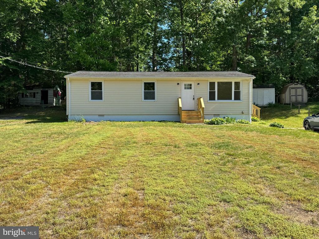 17088 ELM ST, Bowling Green, VA 22427
