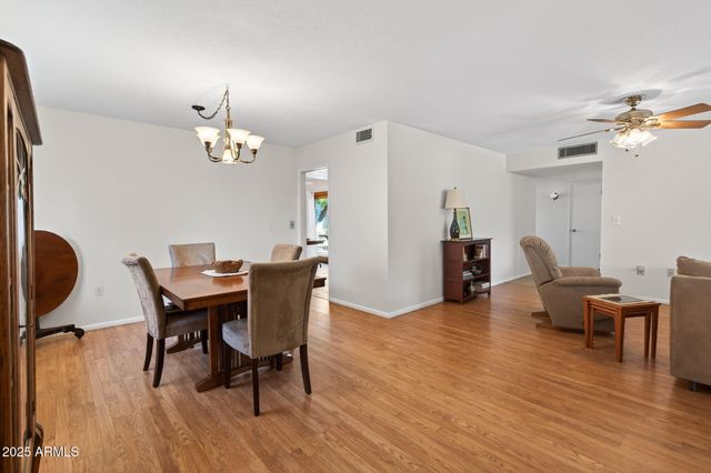 10331 W PRAIRIE HILLS Circle W, Sun City, AZ 85351