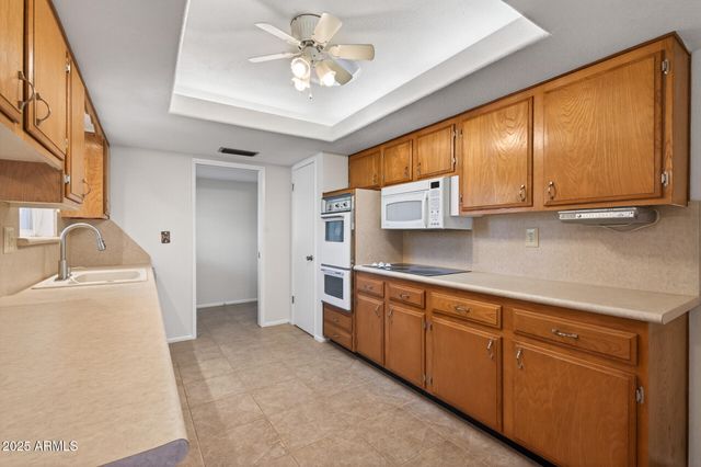 10331 W PRAIRIE HILLS Circle W, Sun City, AZ 85351