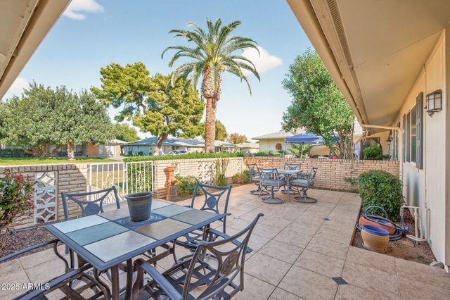 10331 W PRAIRIE HILLS Circle W, Sun City, AZ 85351