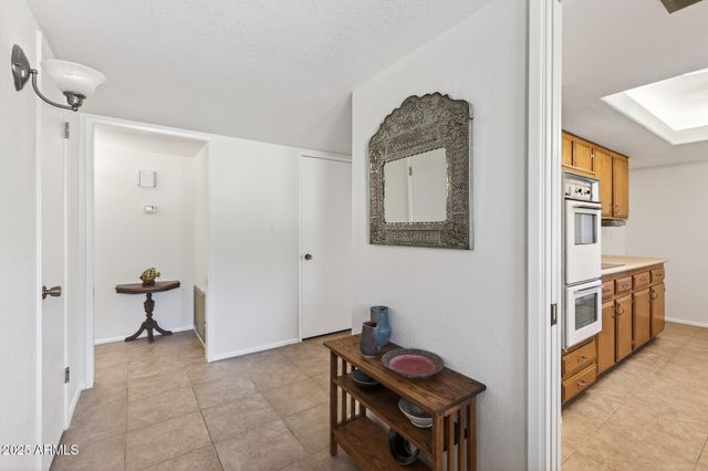 10331 W PRAIRIE HILLS Circle W, Sun City, AZ 85351