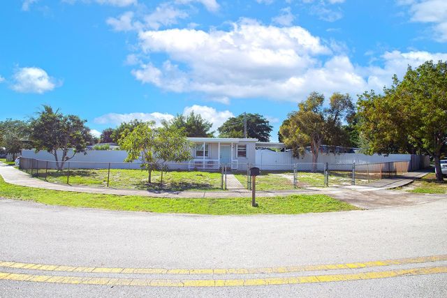 5241 NE 16th Terrace E, Pompano Beach, FL 33064