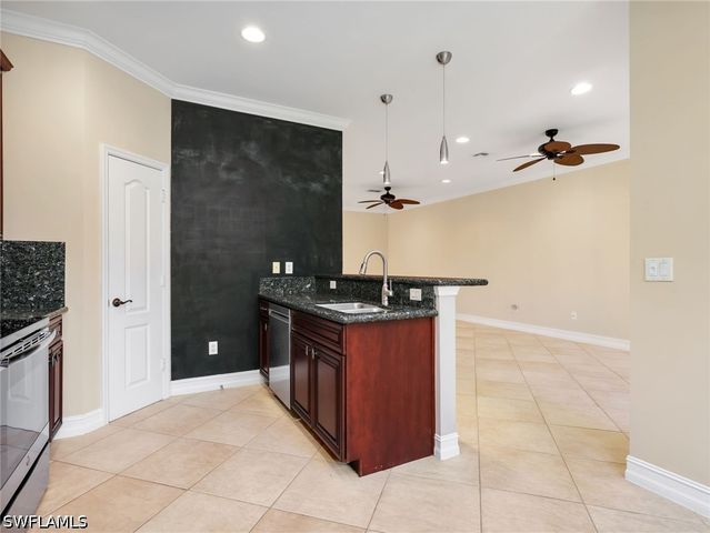 10221 Olivewood WAY 157, Estero, FL 33928