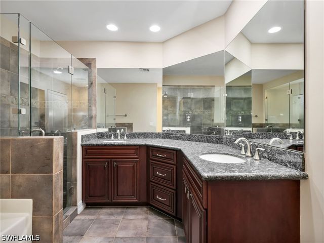 10221 Olivewood WAY 157, Estero, FL 33928