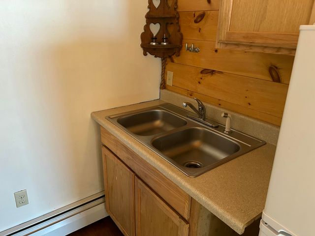 16 Broad Lane, Au Sable Forks, NY 12912